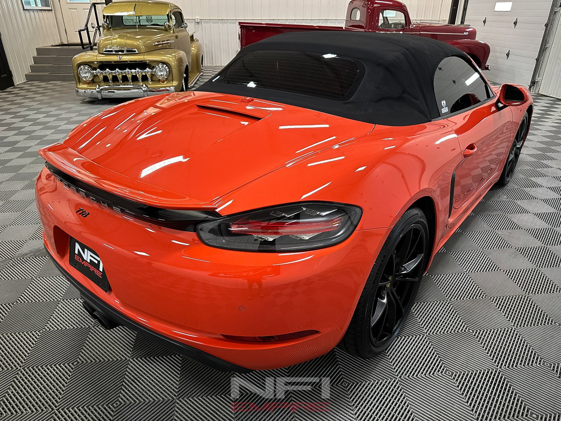 Used 2017 Porsche 718 Boxster Roadster 2D image 15