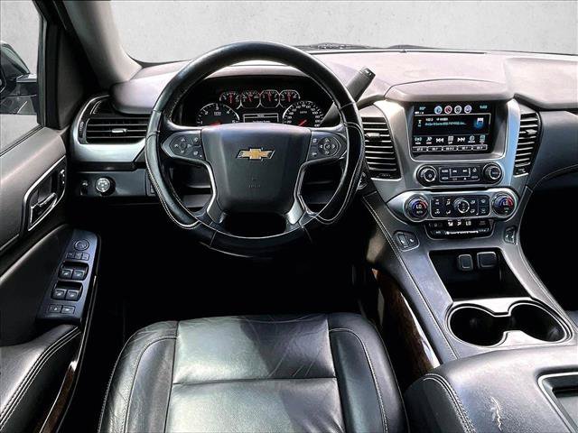 Used 2020 Chevrolet Suburban LT w/ RST Edition RWD image 7