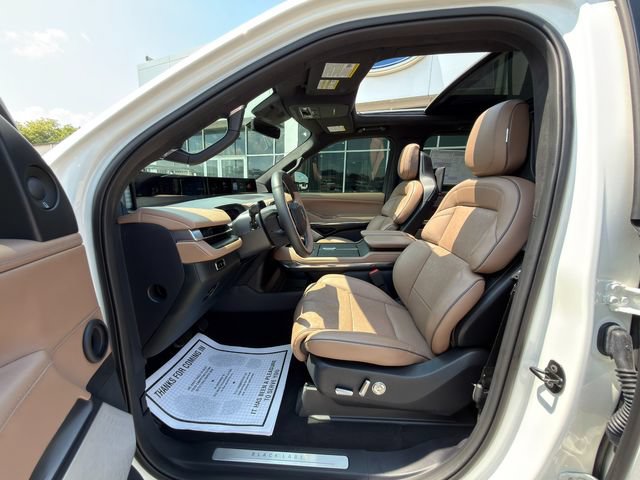 Used 2025 Lincoln Navigator Black Label AWD/4WD image 29