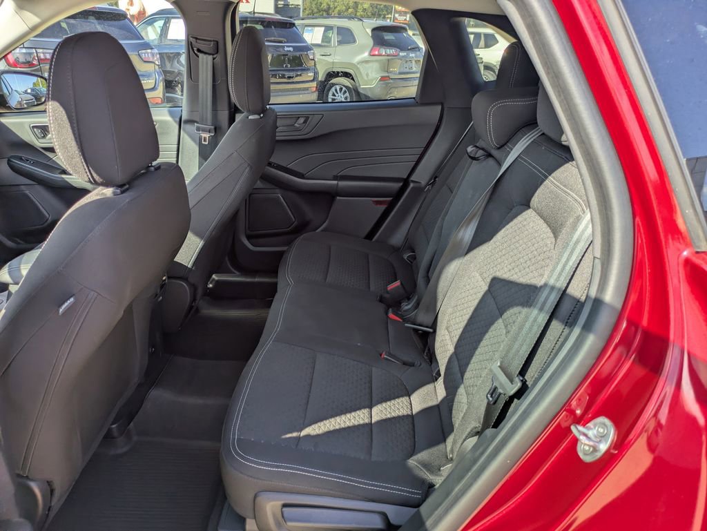 Used 2023 Ford Escape Active image 10