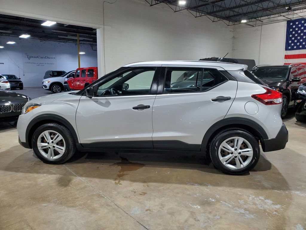 Used 2020 Nissan Kicks S FWD image 13