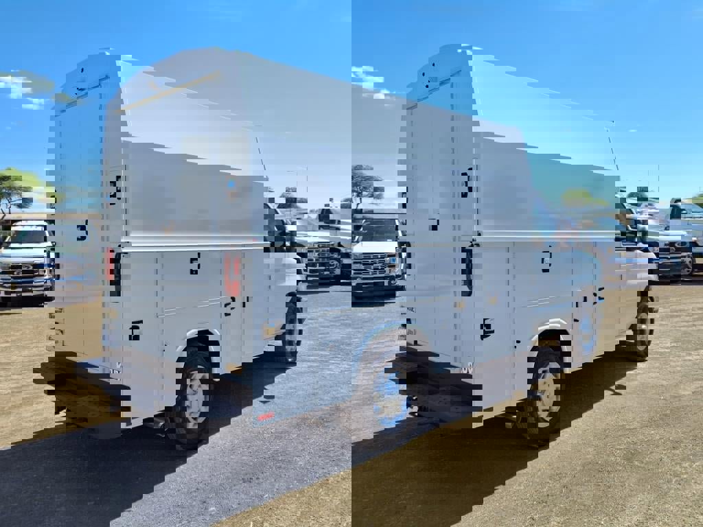 New 2026 Ford E-350 and Econoline 350 Super Duty w/ Power Equipment Group image 4