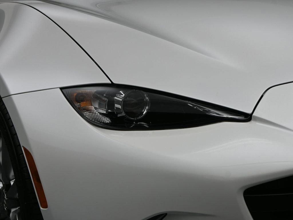 Used 2022 MAZDA MX-5 Miata RF Grand Touring image 13