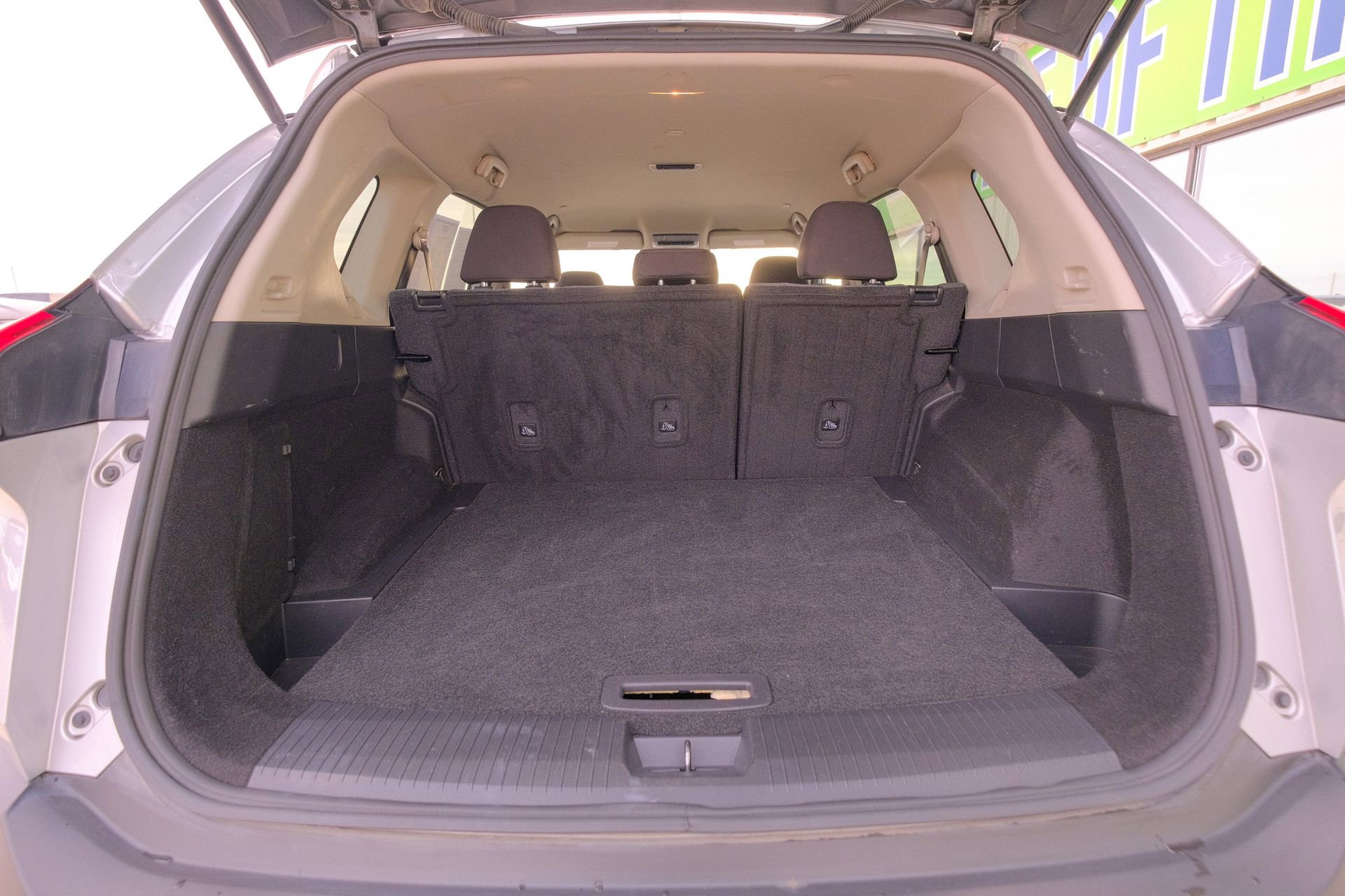 Used 2023 Nissan Rogue SV image 23