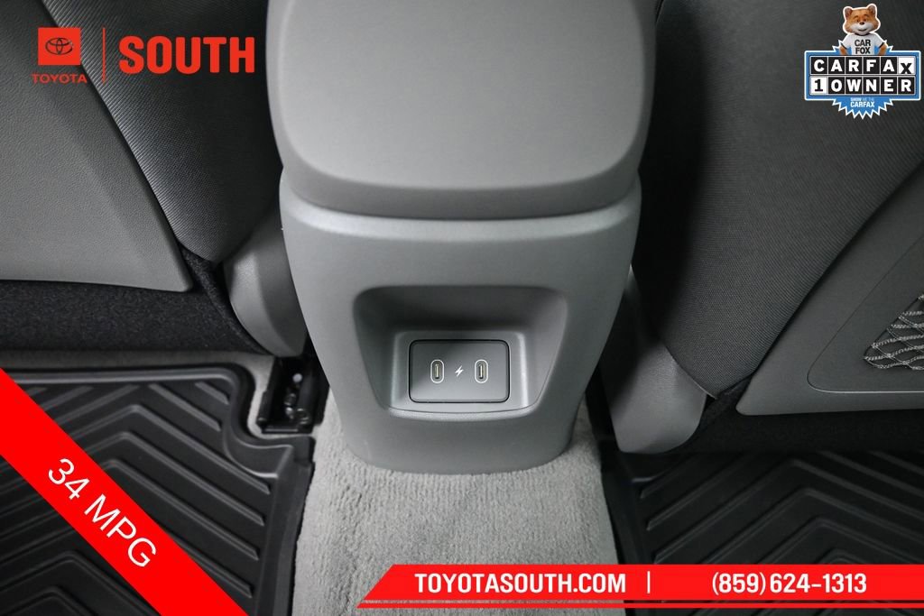 Used 2025 Hyundai Elantra SEL FWD image 28