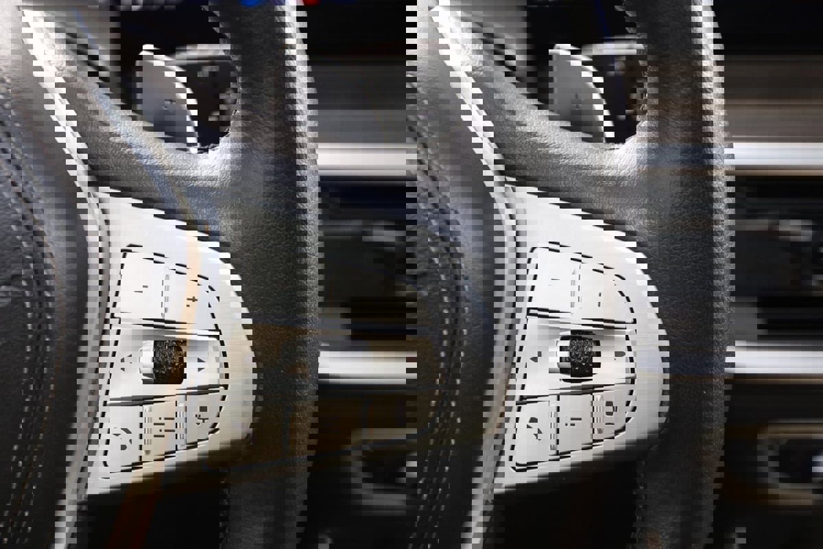 Used 2023 BMW X7 xDrive40i w/ Premium Package image 39