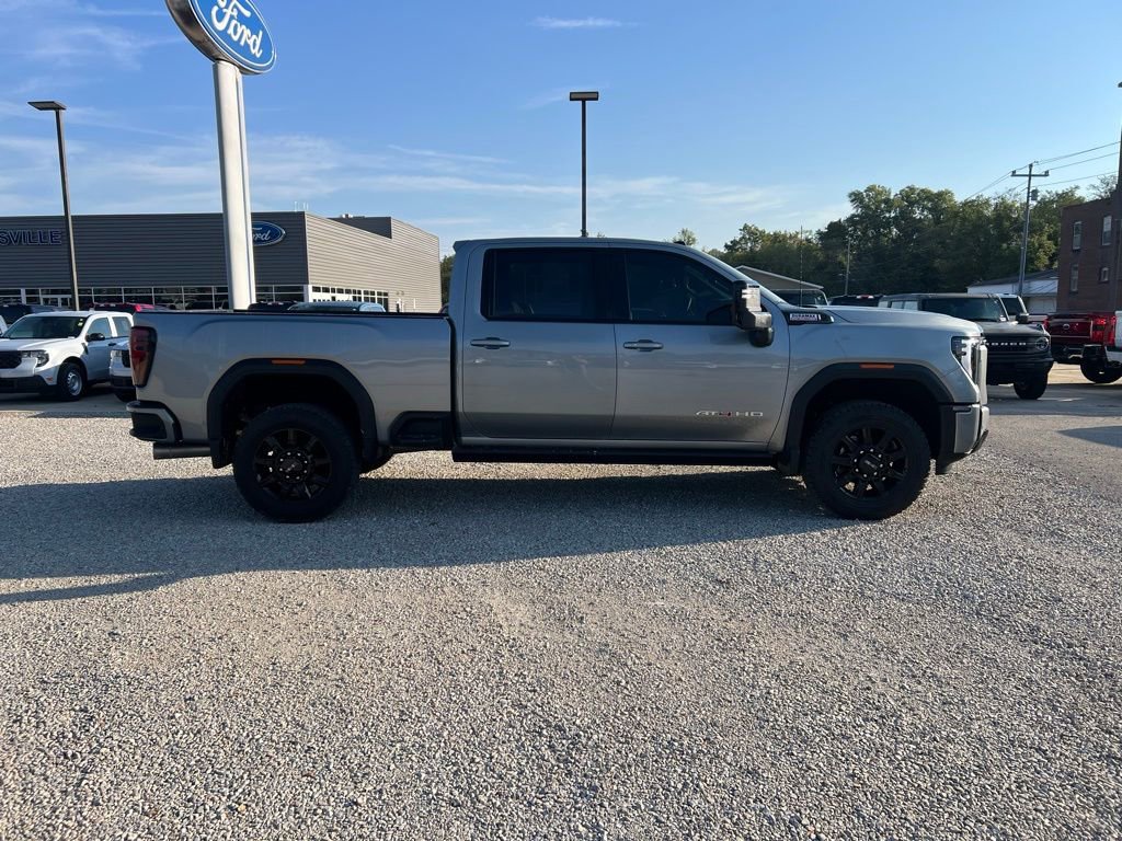 Used 2025 GMC Sierra 3500 AT4 w/ AT4 Premium Plus Package image 9