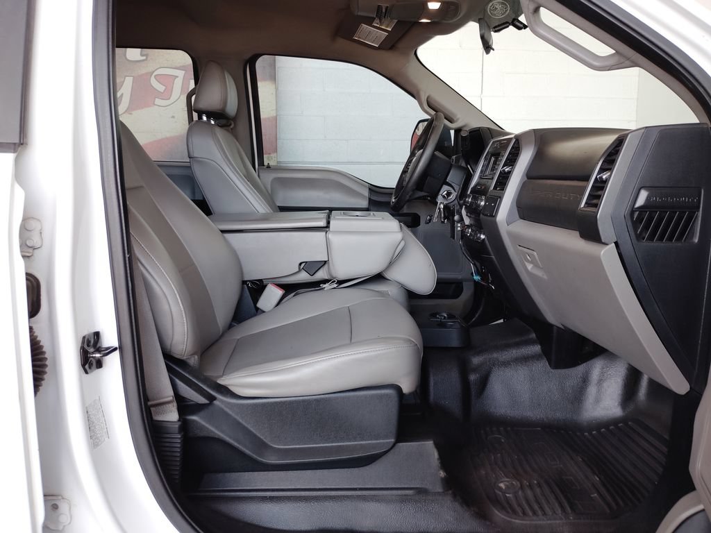 Used 2017 Ford F450 XL w/ Power Equipment Group RWD image 13