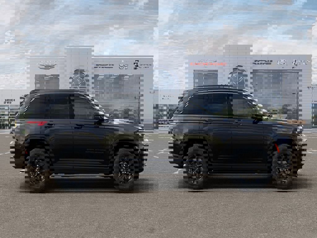New 2026 Jeep Grand Cherokee Altitude image 21