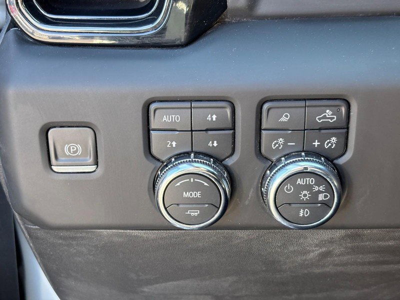 Certified 2023 GMC Sierra 1500 AT4 w/ AT4 Premium Package image 17