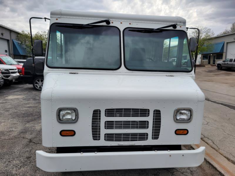 Used 2016 Ford E-350 and Econoline 350 Super Duty w/ A/C Prep Package RWD image 18