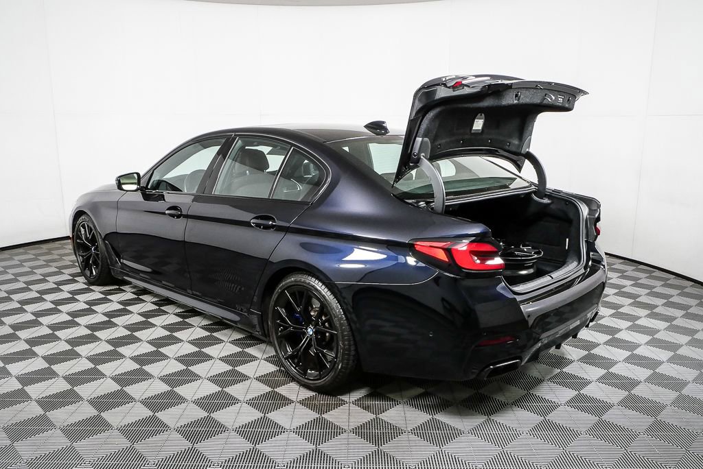 Used 2021 BMW M550i xDrive w/ Executive Package image 34
