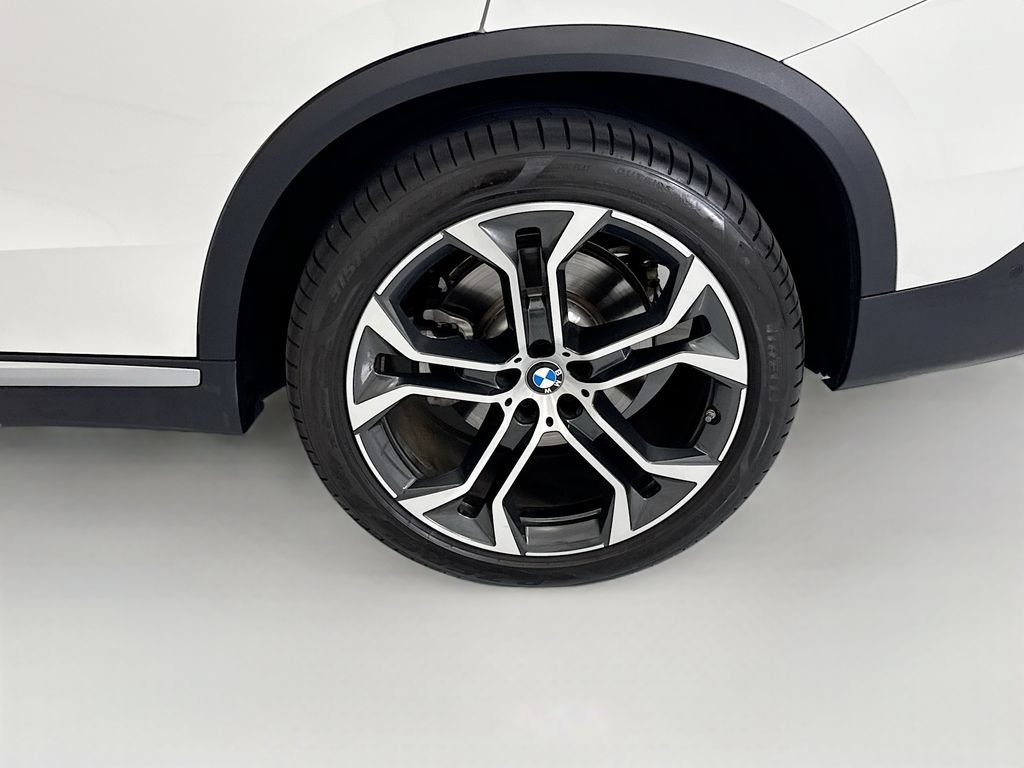 Certified 2026 BMW X5 xDrive40i w/ Climate Comfort Package AWD/4WD image 30