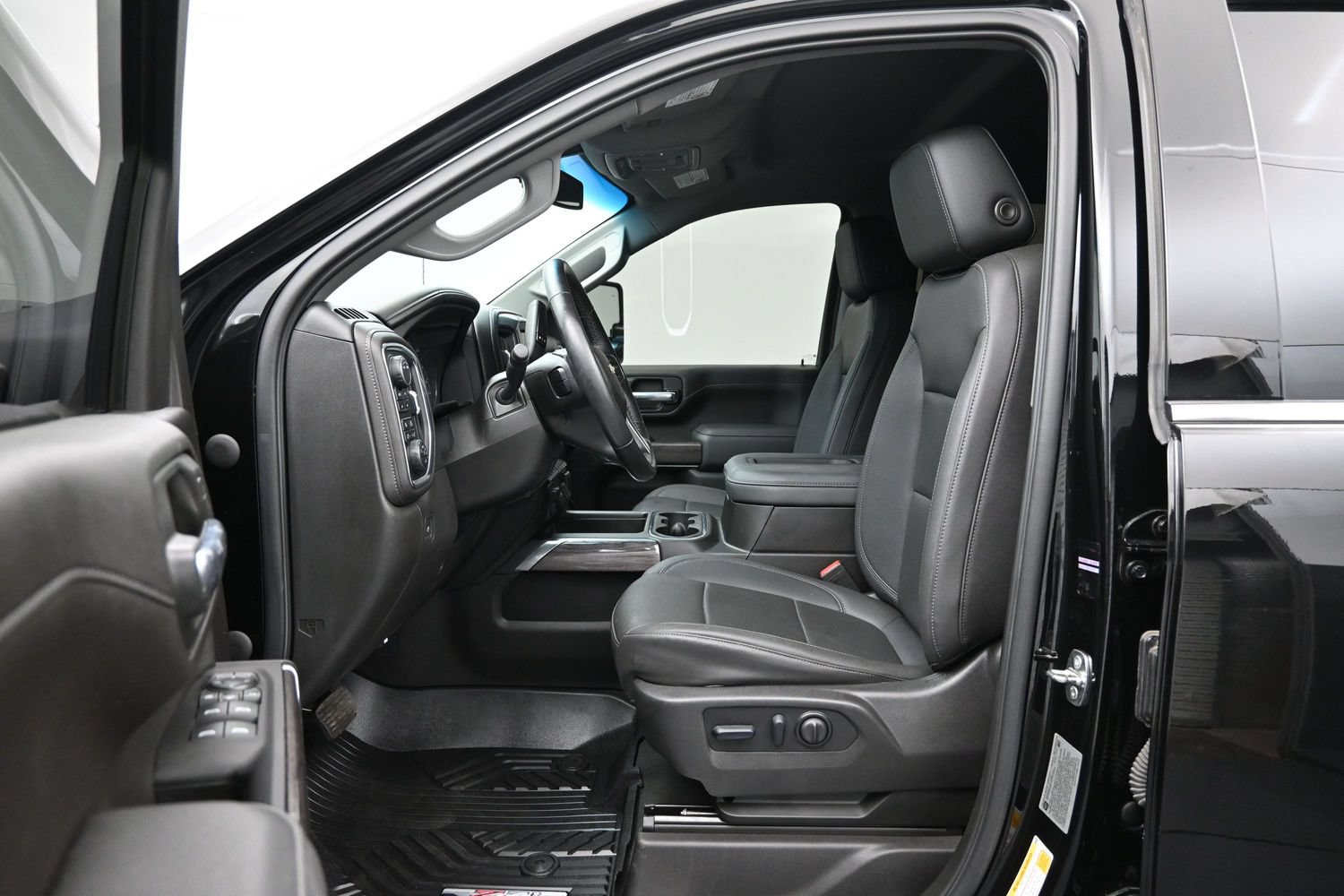 Used 2022 Chevrolet Silverado 2500 LTZ w/ LTZ Texas Edition AWD/4WD image 9
