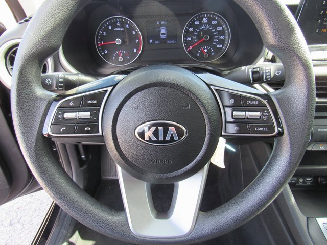 Used 2021 Kia Forte LXS image 18