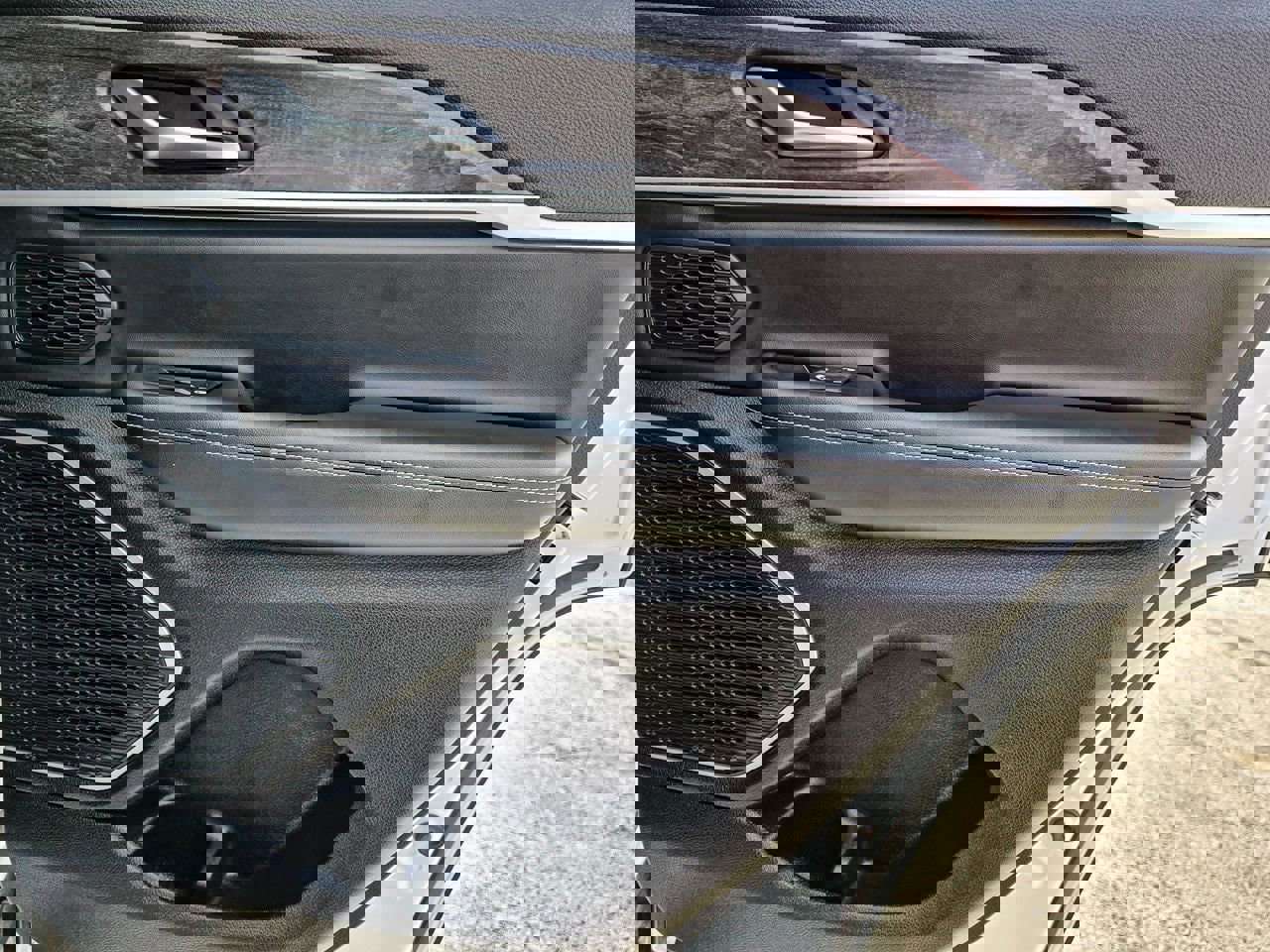 Used 2022 Jeep Grand Cherokee Limited image 39