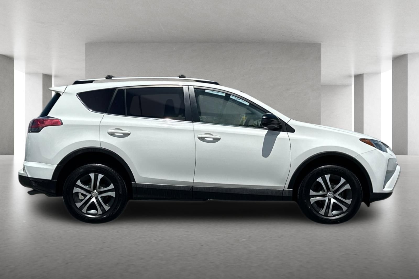 Used 2017 Toyota RAV4 LE w/ All Weather Liner Package FWD image 3