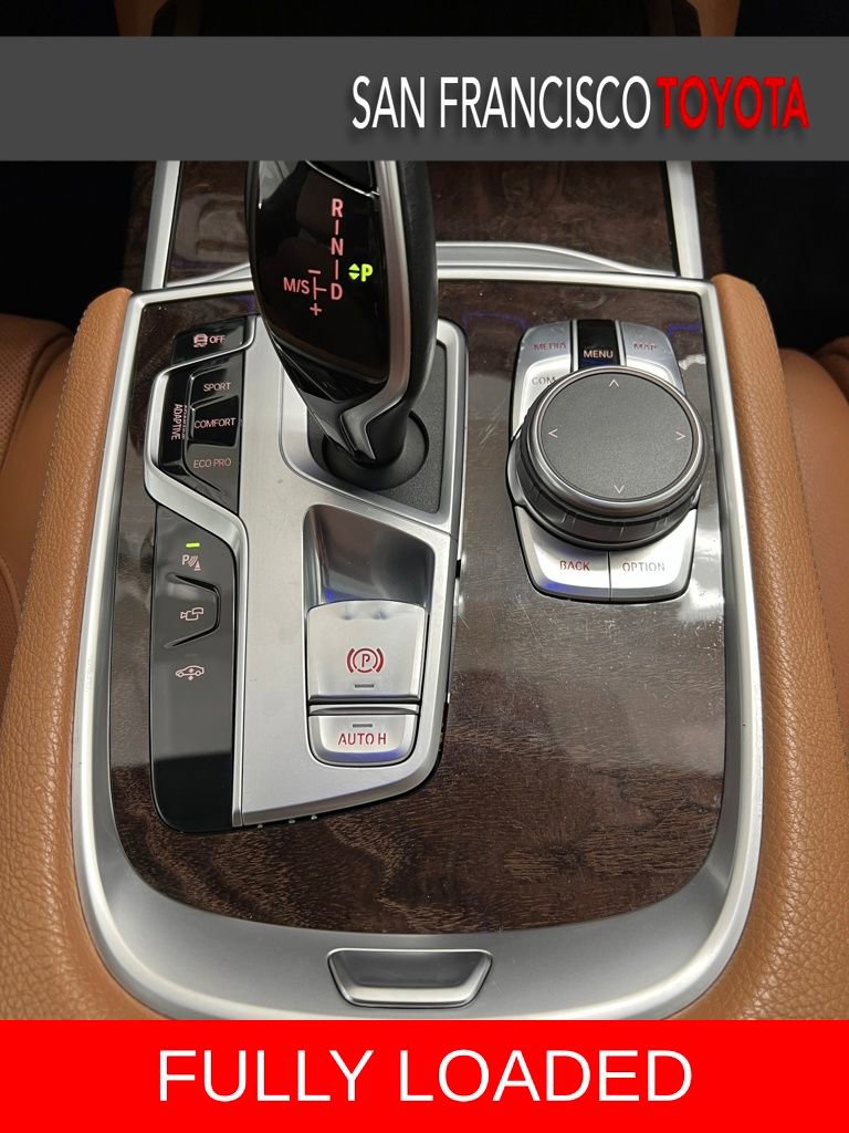 Used 2020 BMW 740i 740i w/ M Sport Package image 25