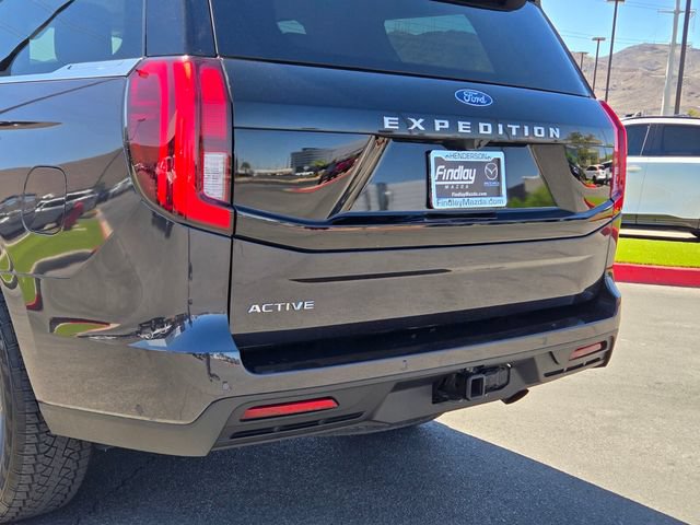 Used 2025 Ford Expedition Active AWD/4WD image 5