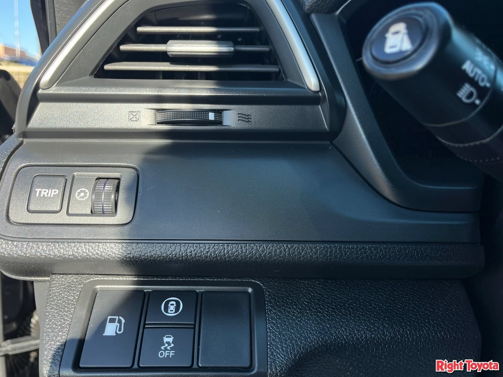 Used 2020 Honda Insight Touring image 32