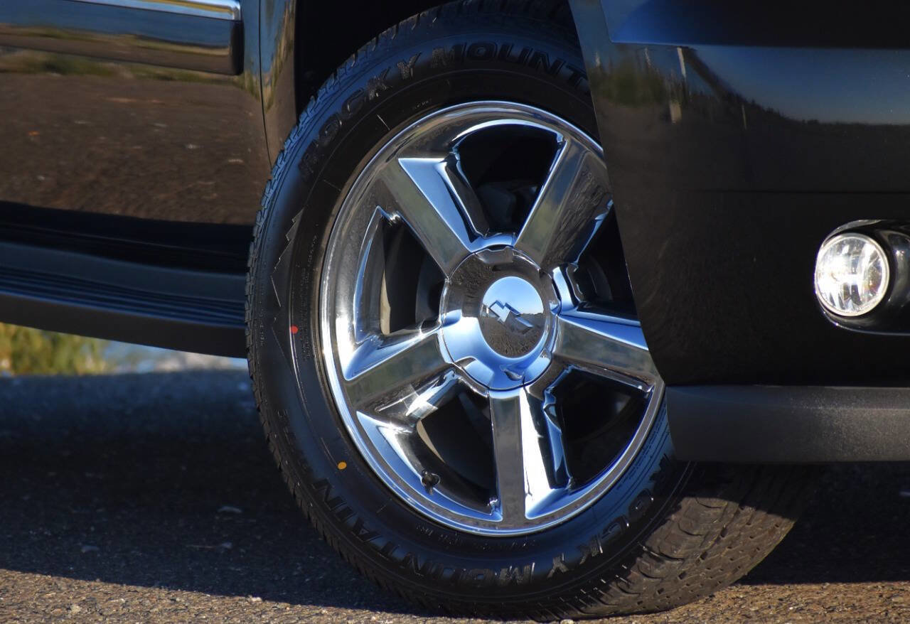 Used 2012 Chevrolet Tahoe LTZ image 19