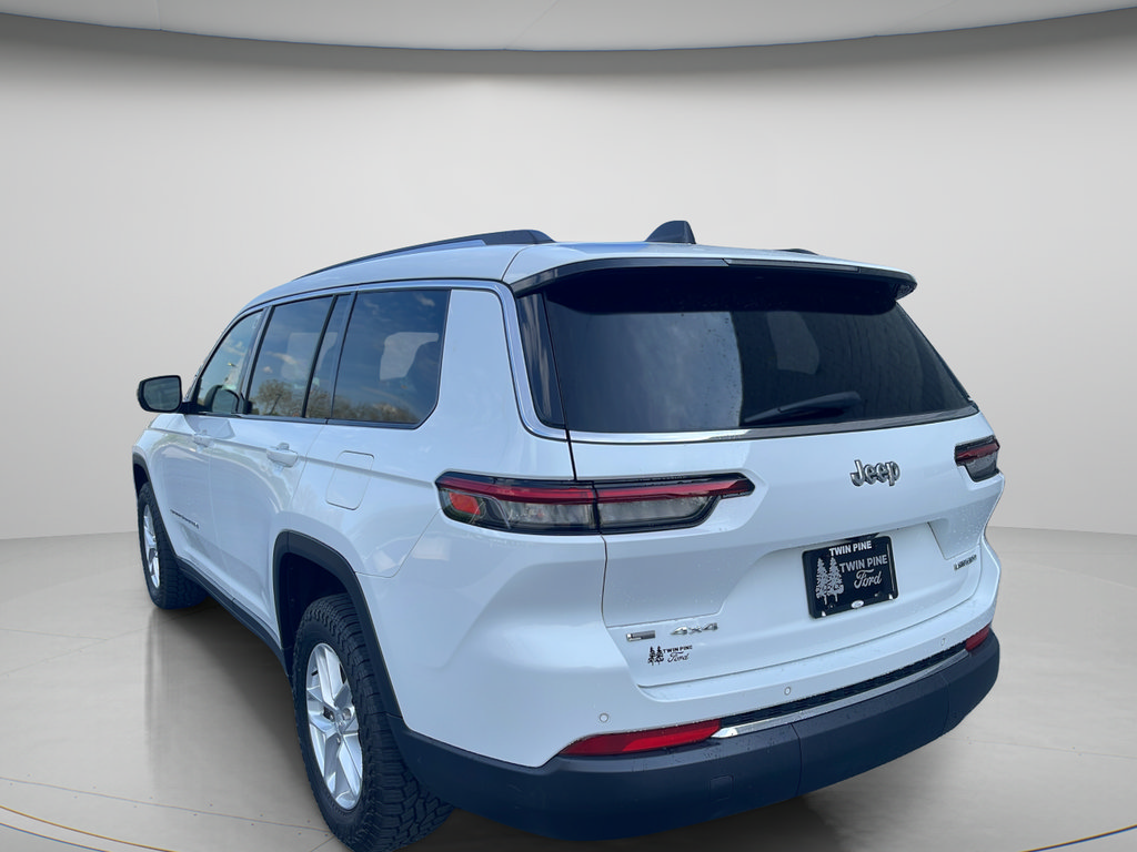 Used 2022 Jeep Grand Cherokee L Laredo w/ Luxury Tech Group I AWD/4WD image 8