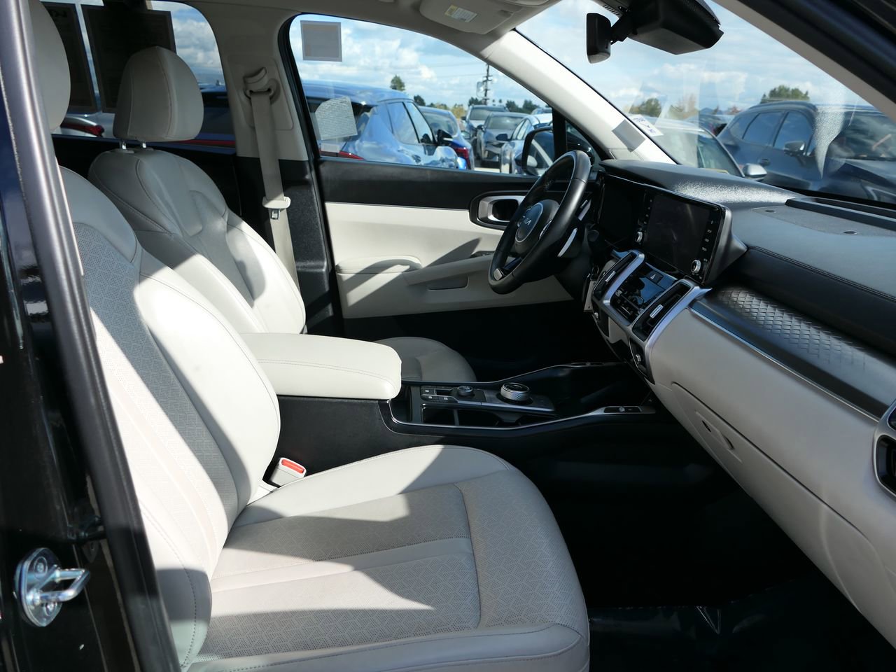 Used 2023 Kia Sorento EX image 26