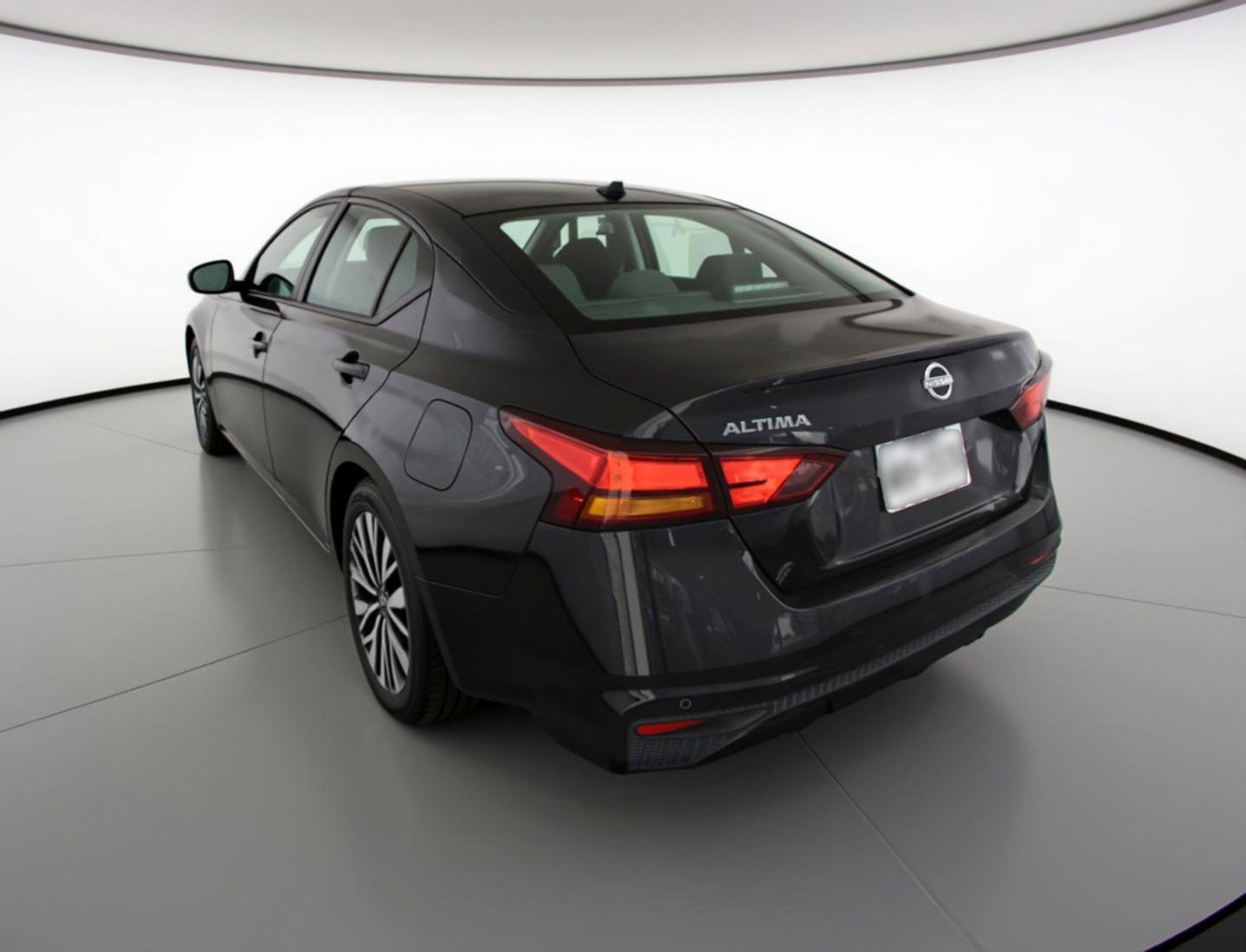 Used 2025 Nissan Altima 2.5 SV image 6