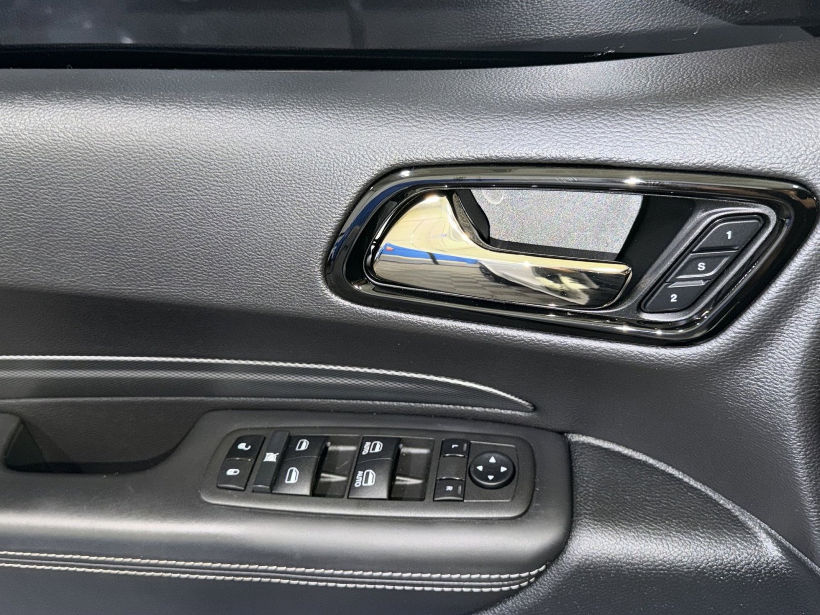 Used 2022 Dodge Durango SRT w/ Black Package AWD/4WD image 40