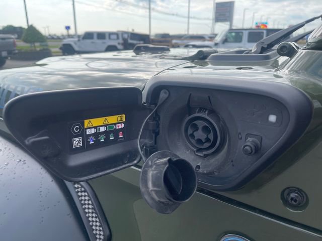 Used 2023 Jeep Wrangler Unlimited w/ 8.4" Radio Group AWD/4WD image 7