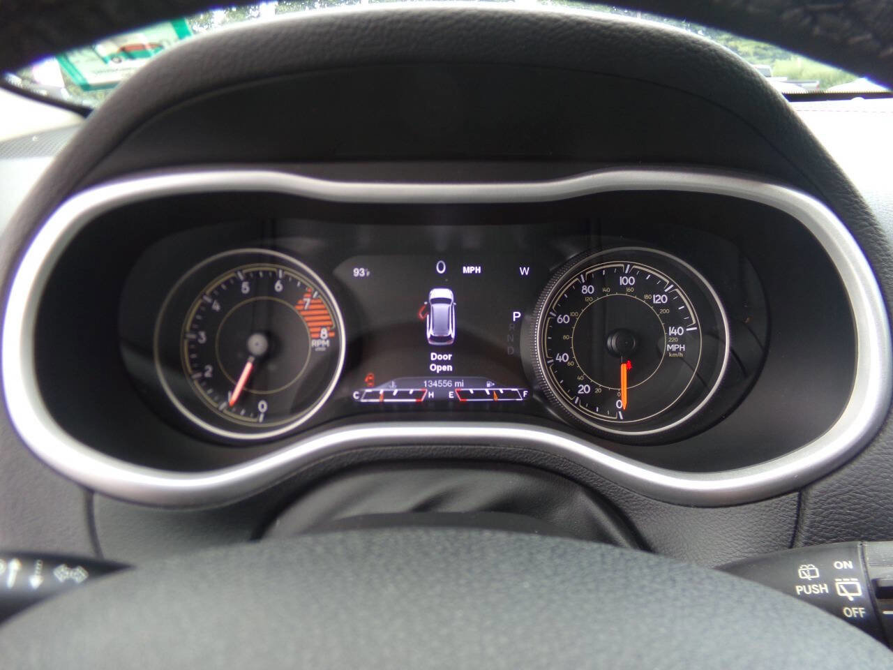 Used 2018 Jeep Cherokee Trailhawk w/ Cold Weather Group image 28