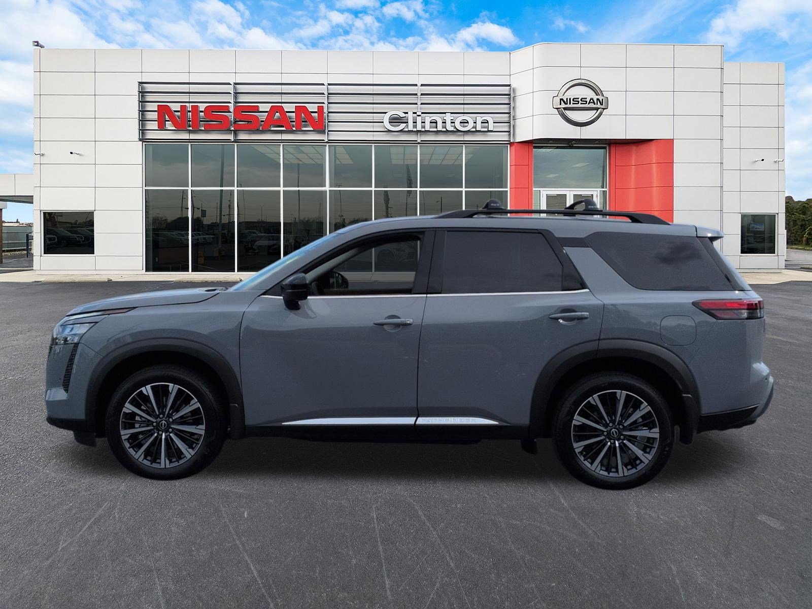 New 2026 Nissan Pathfinder Platinum AWD/4WD image 6