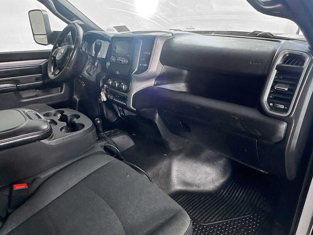 Used 2021 RAM 5500 Tradesman image 28