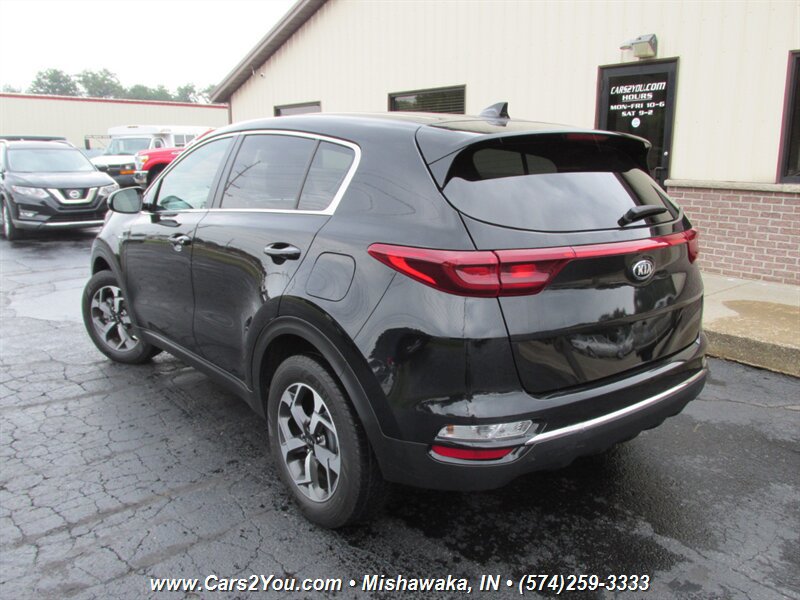 Used 2020 Kia Sportage LX w/ LX Popular Package AWD/4WD image 4