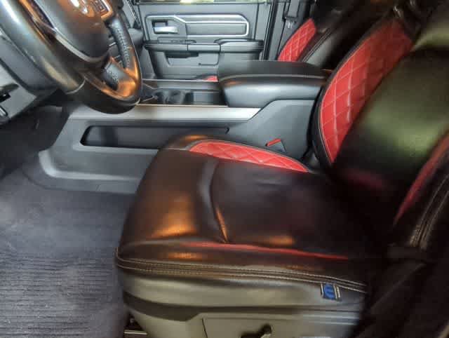 Used 2022 RAM 2500 Big Horn w/ Night Edition AWD/4WD image 7