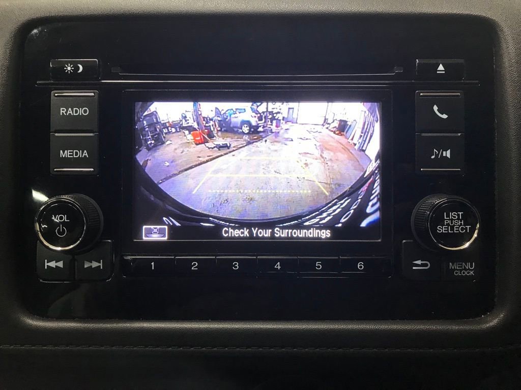 Used 2022 Honda HR-V LX image 18