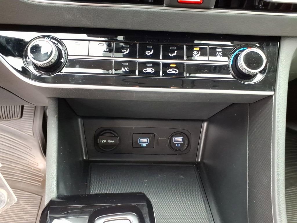 Used 2023 Hyundai Sonata SE w/ Cargo Package FWD image 24