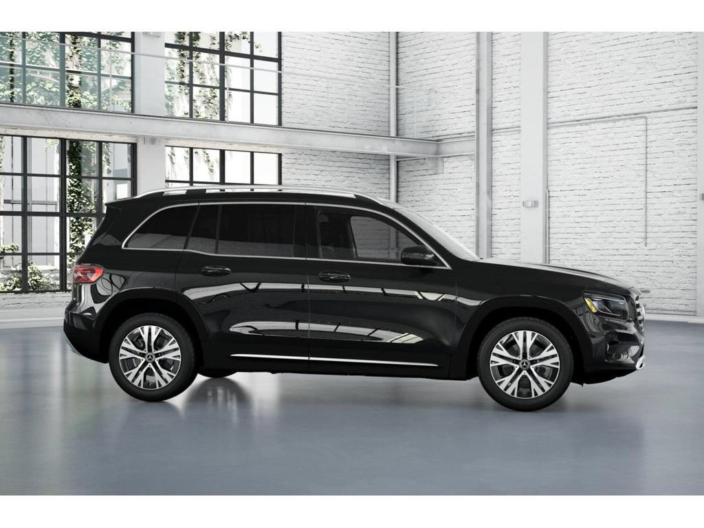 Used 2026 Mercedes-Benz GLB 250 4MATIC image 15