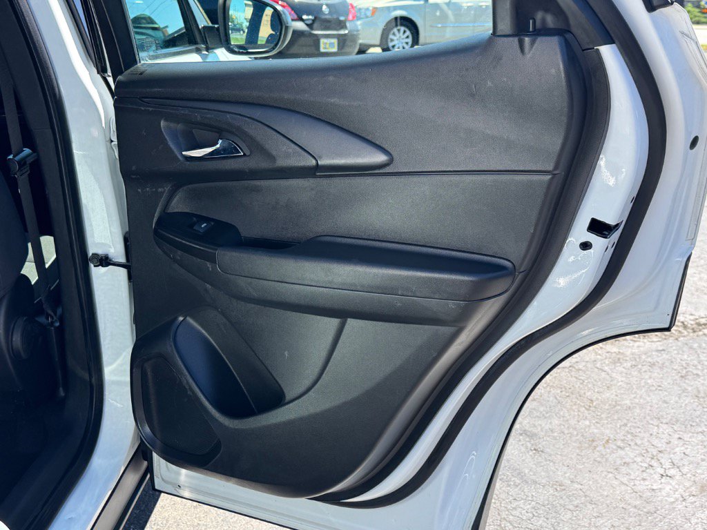 Used 2022 Chevrolet TrailBlazer LS FWD image 17