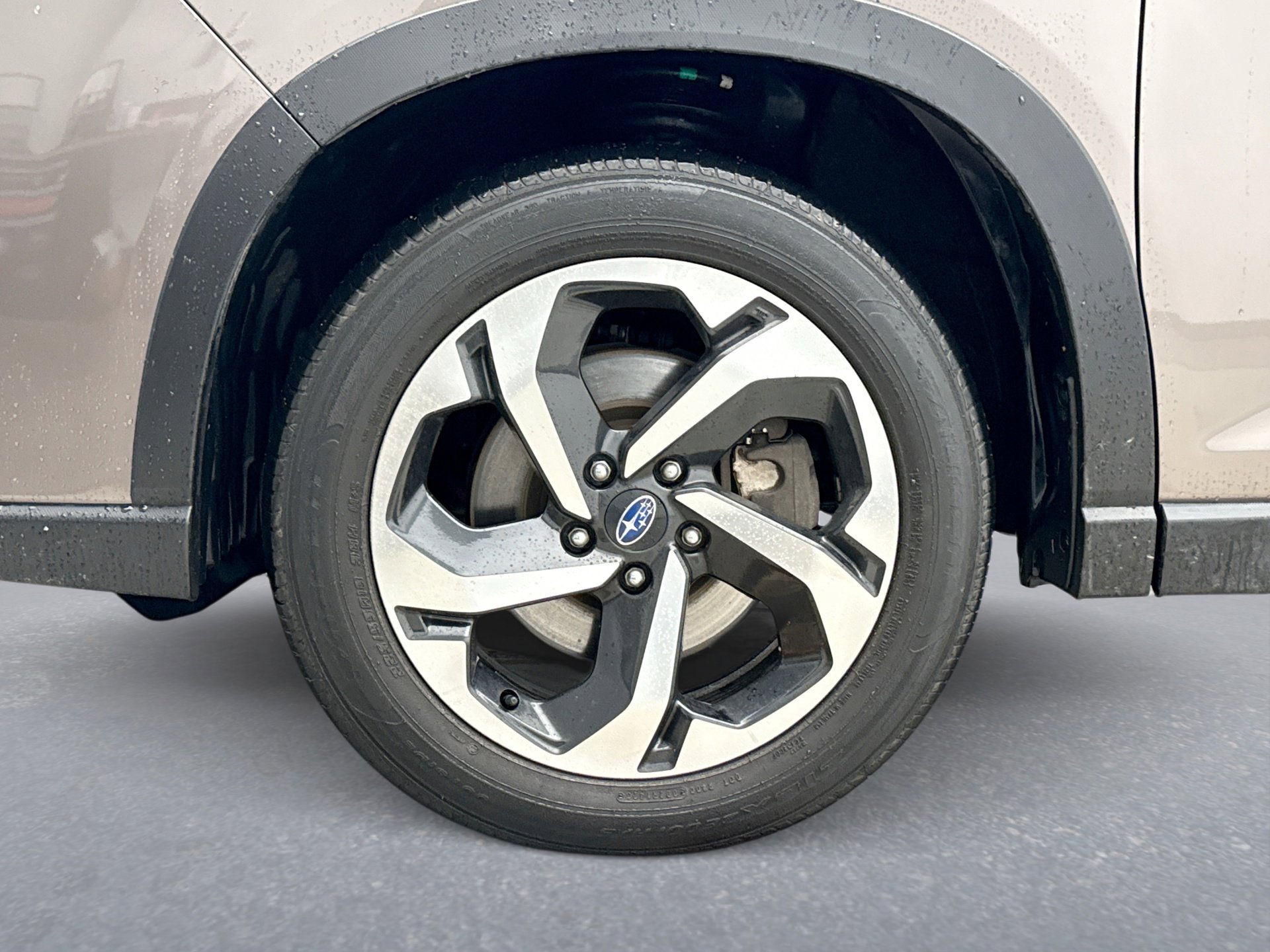 Used 2023 Subaru Forester Touring image 27