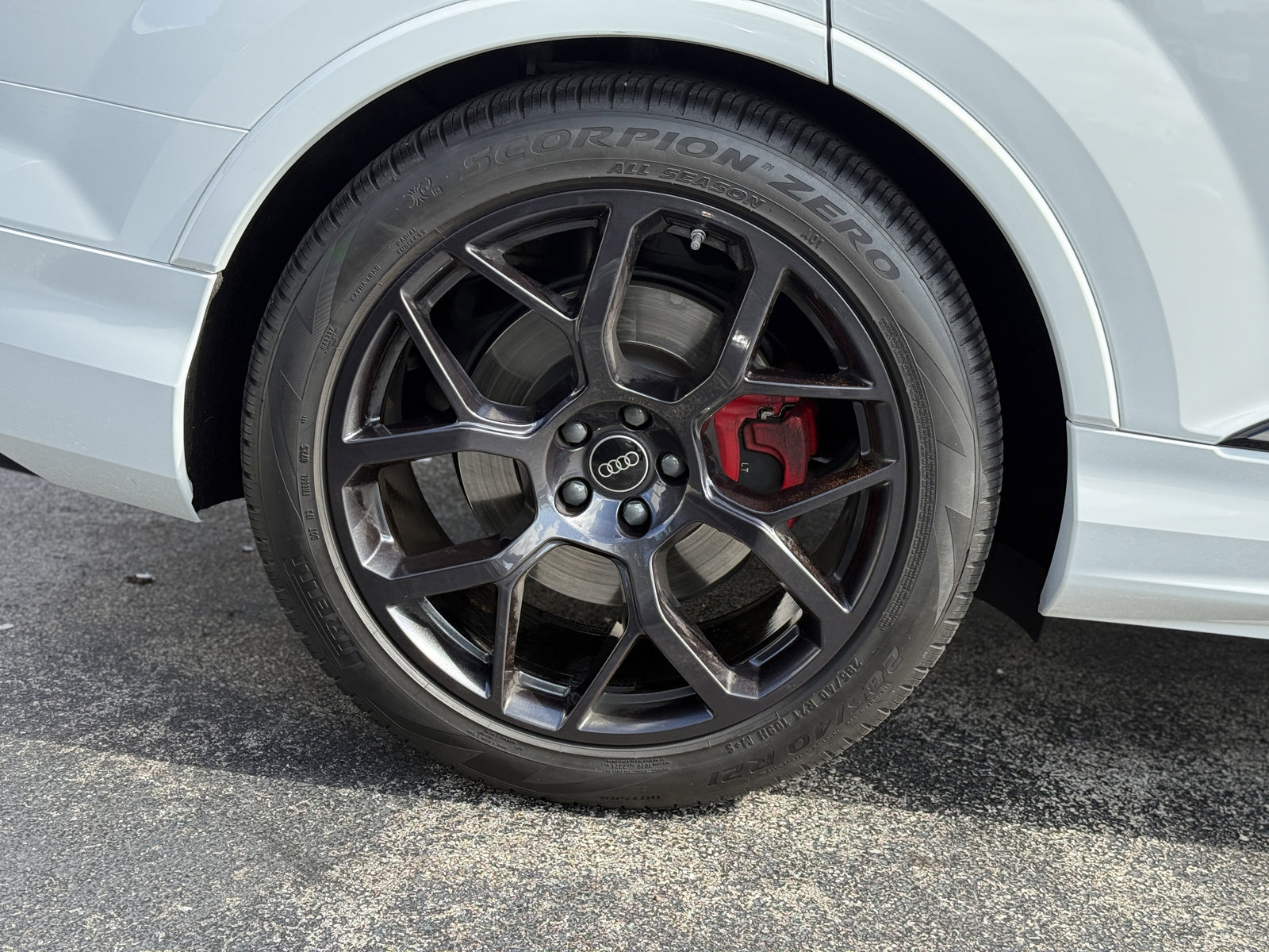 Used 2025 Audi SQ7 Prestige AWD/4WD image 26