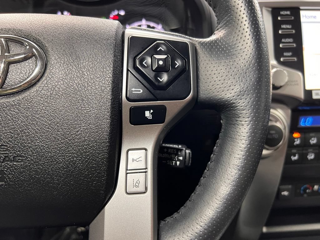 Used 2024 Toyota 4Runner Limited AWD/4WD image 21
