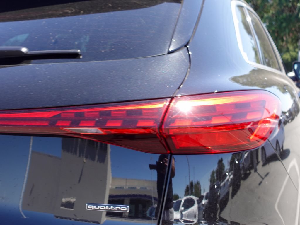 Used 2025 Audi Q5 Premium w/ Convenience Package AWD/4WD image 15