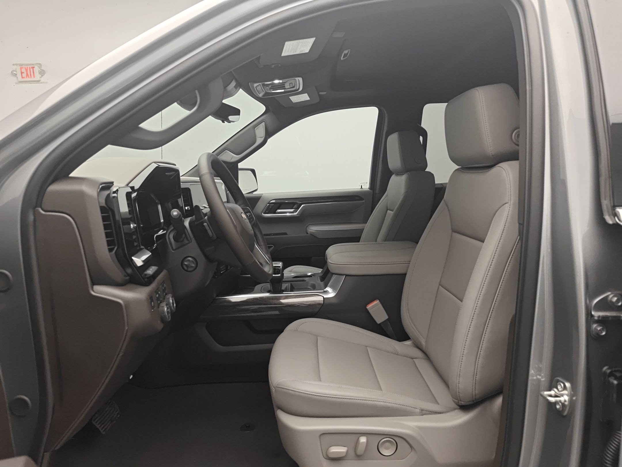 New 2026 Chevrolet Silverado 1500 LTZ AWD/4WD image 5