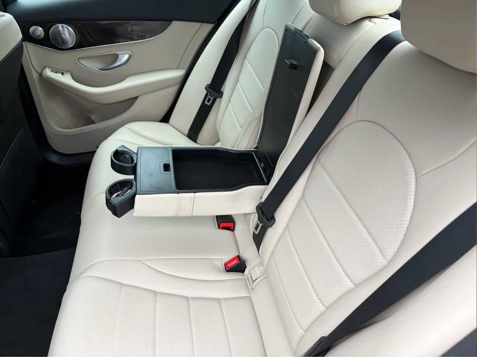 Used 2018 Mercedes-Benz C 300 4MATIC Sedan image 22