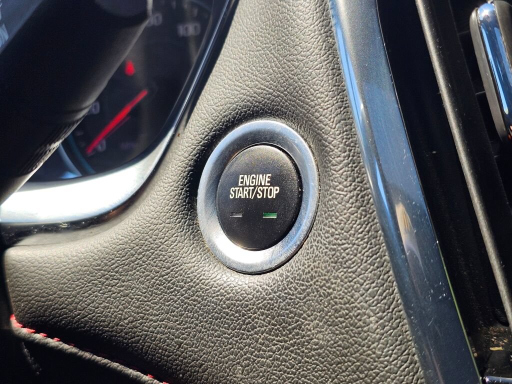 Used 2023 Chevrolet Traverse RS AWD/4WD image 18