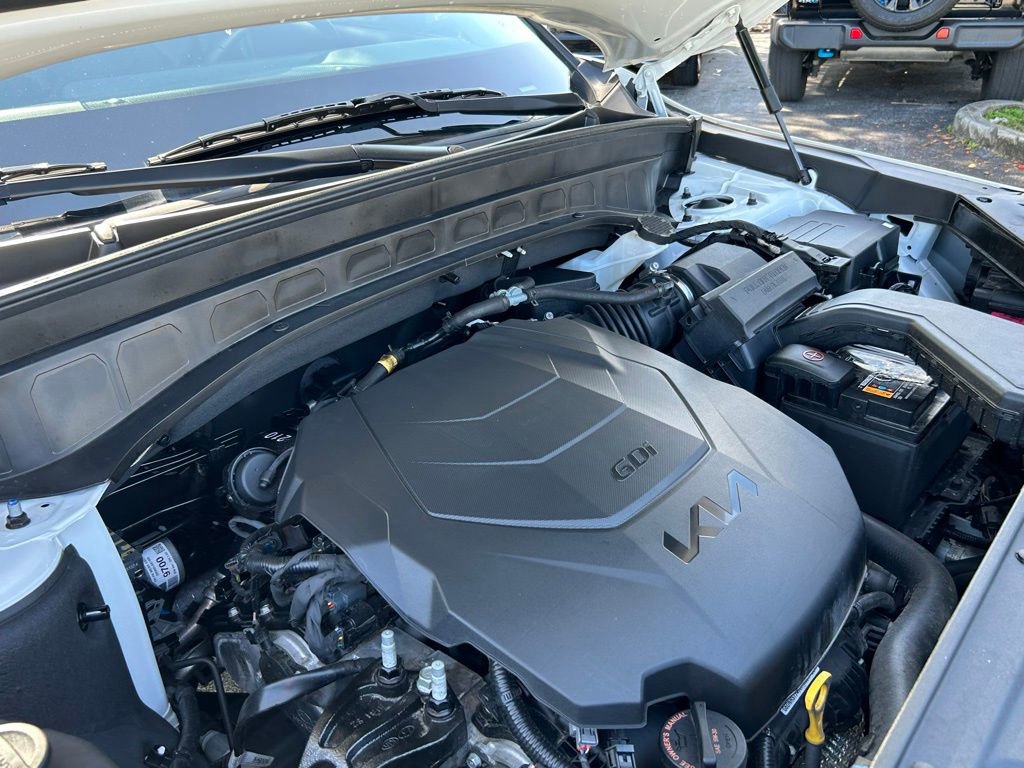 Used 2024 Kia Telluride S image 30