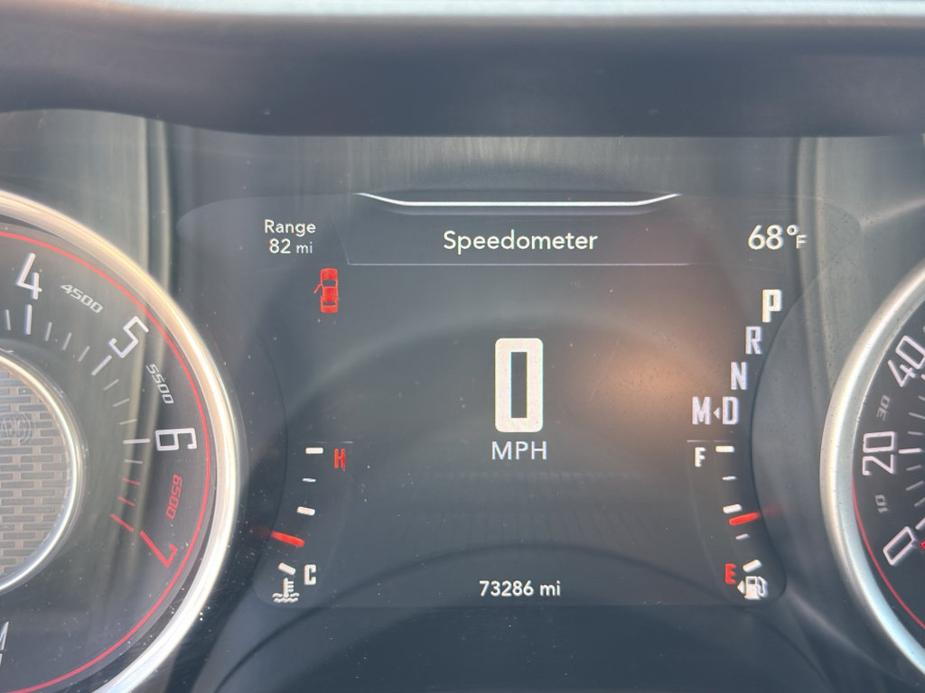 Used 2016 Dodge Challenger SXT RWD image 10