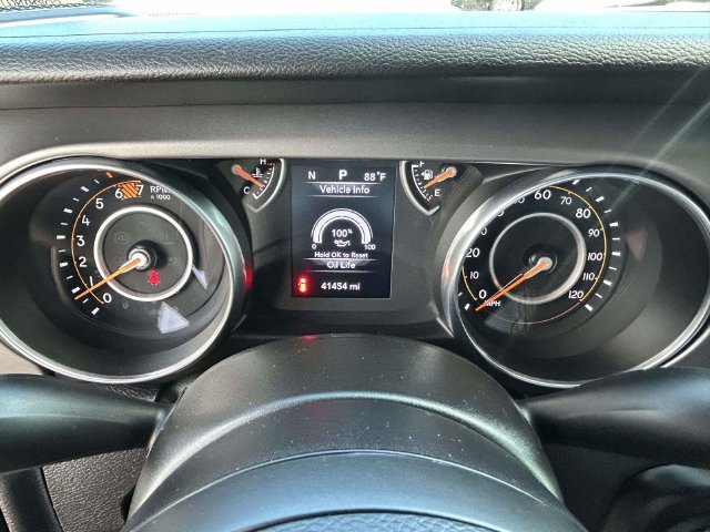 Used 2022 Jeep Wrangler Sport AWD/4WD image 35