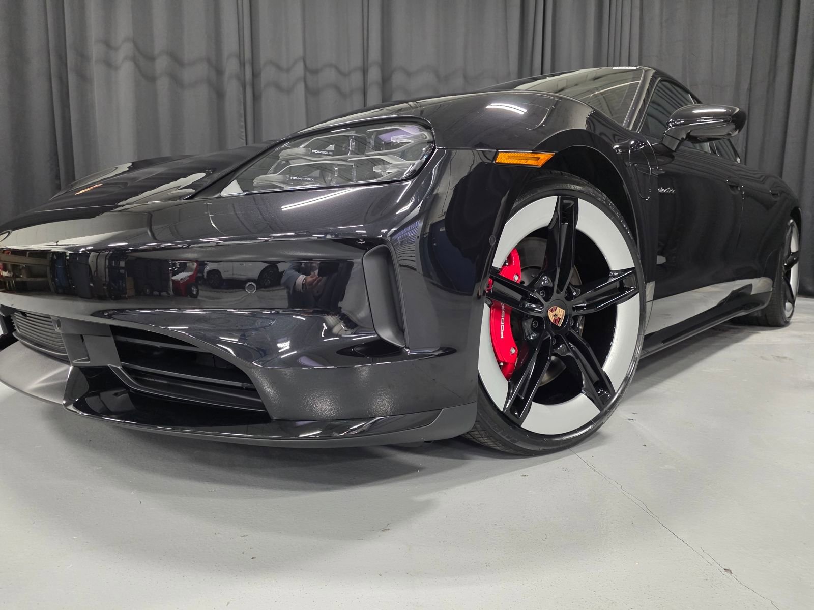 New 2026 Porsche Taycan GTS image 18